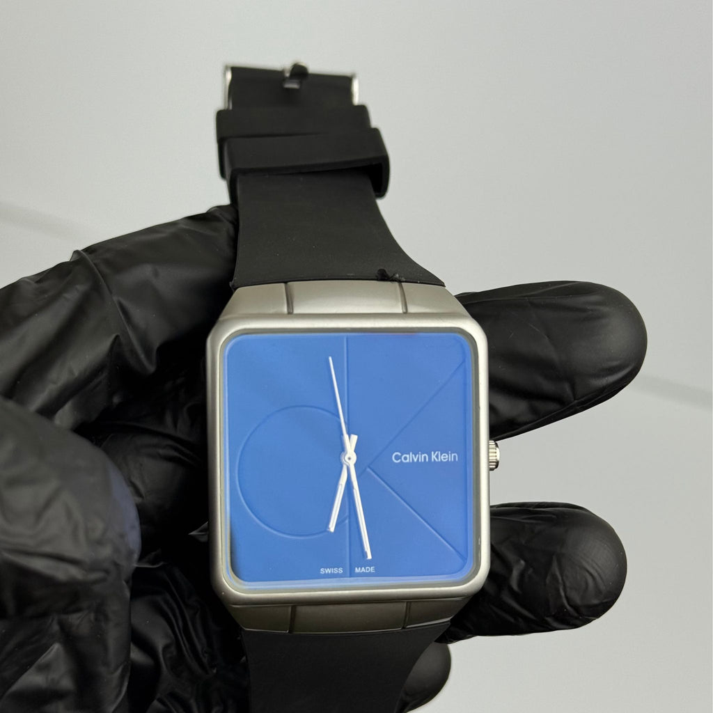 Swiss-made square watch with bold blue dial – sleek, minimalist design for everyday and office wear